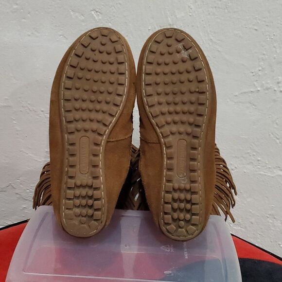 Minnetonka 2 Layer Fringe Boots in Brown Size 6 - Picture 10 of 13